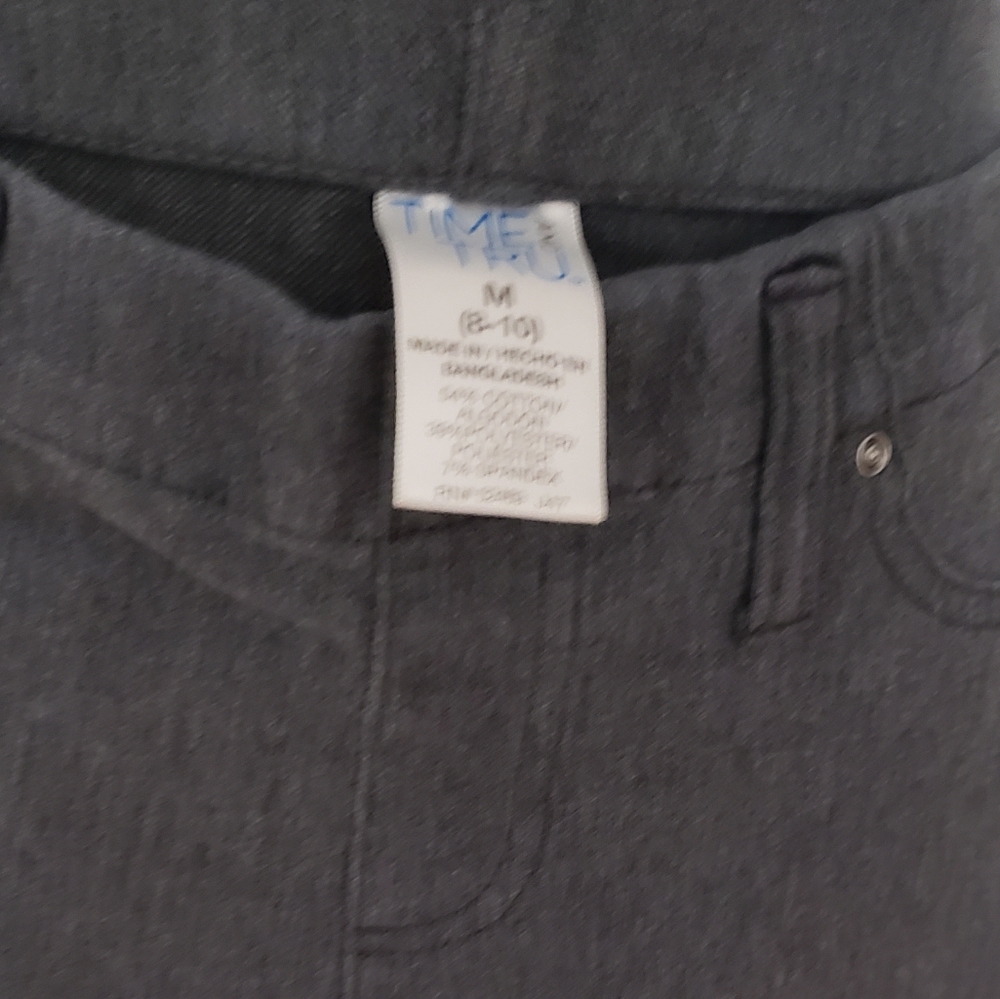 Ladies medium size jeggings - Picture 4 of 4